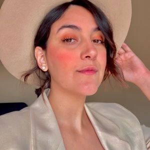 Meet your Posher, Vero